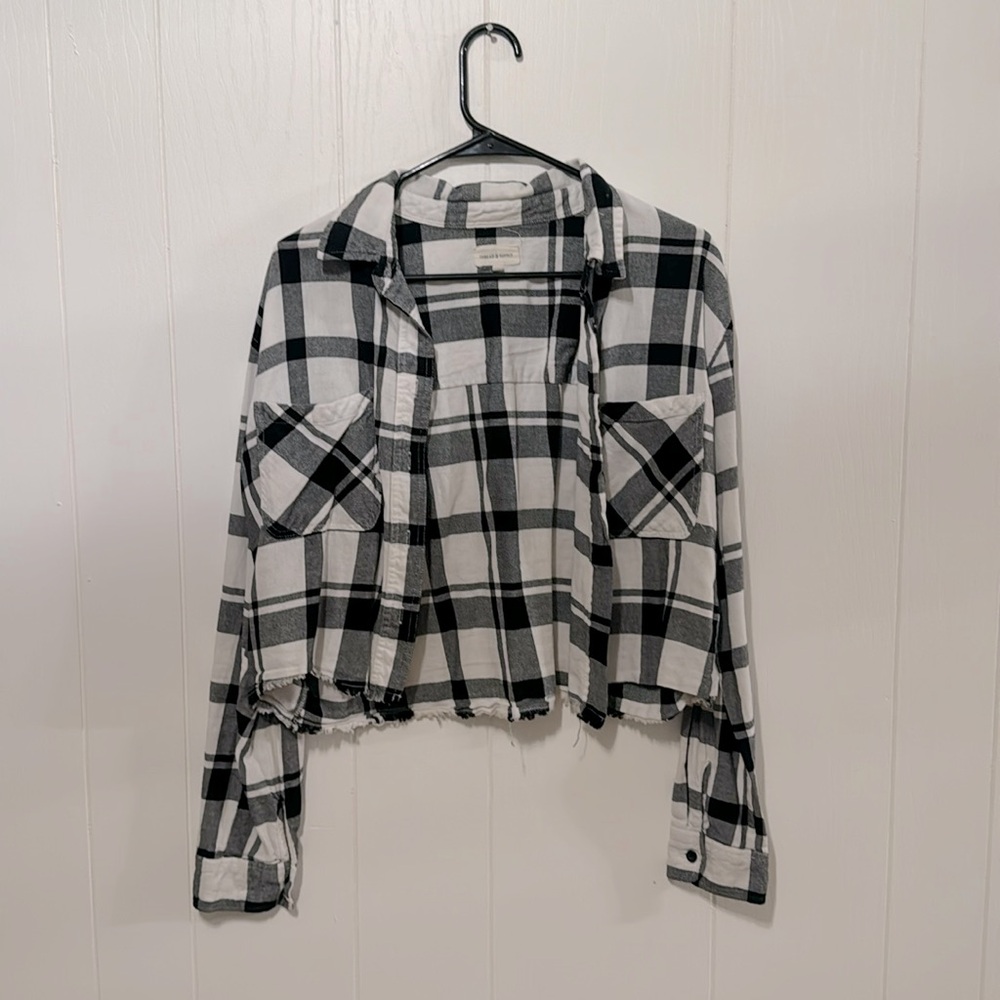 Medium b&w crop flannel